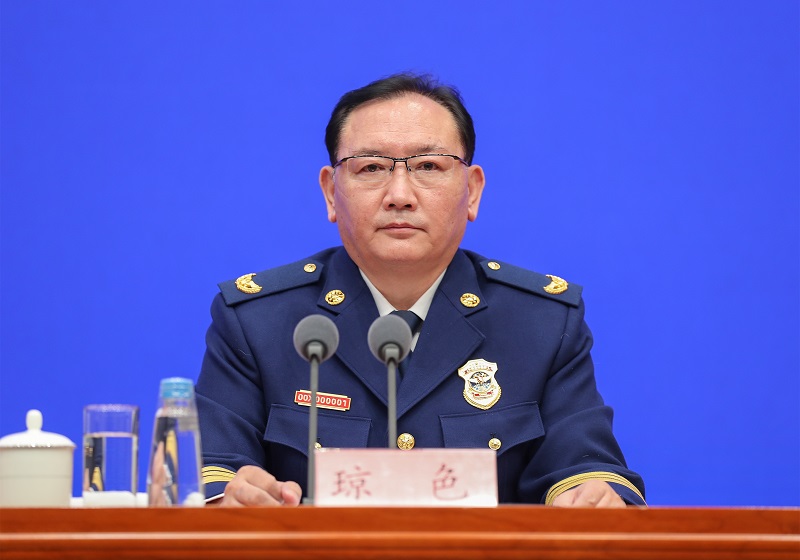 天美操逼视频舔阴户应急部党组成员、消防救援局局长琼色出席新闻发布会